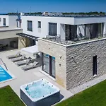 Villa Luna