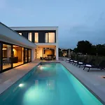 Villa Karbula