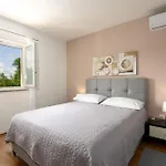 Villa D G