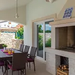 Villa Nada