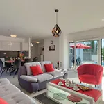 Villa Emica