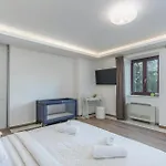 Villa Lv