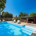 Villa Holiday