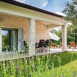 Villa Topid