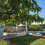 Casa Atilio Ana