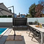 Casa Jugo