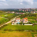 Villa Vida In Vodnjan - Haus Fuer 8 Personen