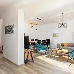 Villa Riviera