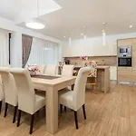 Villa Mala Halu