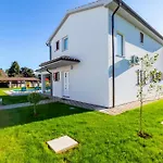 Villa Alba Bianca Near Pula For 6 People With Children Playground And Wellness