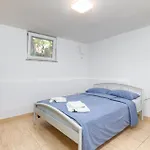 Nice Home In Vodnjan With Kitchen
