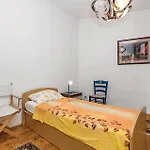 4 Bedroom Pet Friendly Home In Volosko