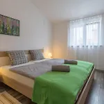 3 Bedroom Awesome Home In Barbariga
