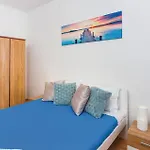 2 Bedroom Cozy Apartment In Rabac
