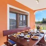 3 Bedroom Gorgeous Apartment In Pula