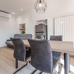 1 Bedroom Amazing Apartment In Secovlje