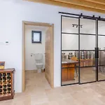3 Bedroom Lovely Home In Jurdani