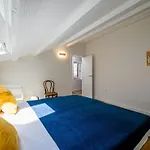 Radiant And Trendy Downtown Rovinj Apartment