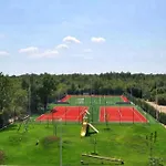 Beautiful Villa Nevia With Pool In Kanfanar