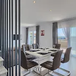Villa Nebra
