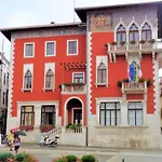 Piccolo Hotel