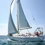 Learn To Sail In Paradise
