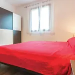 2 Bedroom Beautiful Home In Sikici