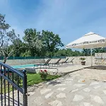Awesome Home In Skicini With Kitchen