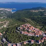 Stunning Apartment In Rabac With Kitchen
