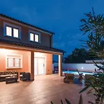 2 Bedroom Stunning Home In Betiga