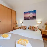 Cozy Apartment In Medulin With Kitchen