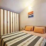 Beautiful Casa Ivana With Pool In Pula