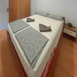 Lovely Apartment In Liznjan With Kitchen