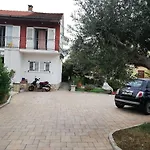 Beschauliches Studio-Apartment Mit Mediterranem Garten - 10 Minuten Zum Strand