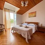 Hundefreundliches Apartment Nur 10 Gehminuten Zum Strand Mit Bbq-Bereich, Klima, Wifi