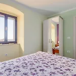 Mediterranes Apartment Mit Panoramablick, Pool, Privatparkplatz, Grill