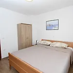 Bezauberndes Apartment Nur 190 Meter Zum Strand Mit 2 Klimaanlagen