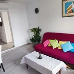 Charmantes Apartment Nur 700 Meter Zum Strand Mit Terrasse Und Balkon