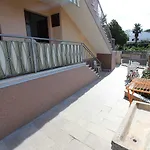 Charmantes Apartment Mit Panoramablick Auf Die Altstadt Von Rovinj Und Das Meer