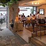 Atemberaubendes Apartment Direkt An Der Blauen, Kristallklaren Adria In Rovinj