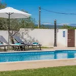 Villa Prisedi