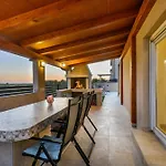 Villa Brionika Mit Pool
