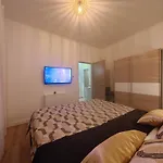 Room With Pool 2371