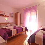 Apartments Orange 768