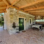 Holiday House Murva- Pet Friendly