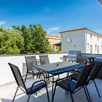 Vrdoljak - Apartment Gore - Mpolo