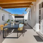 Villa Amia In Pula For 6 People With Jacuzzi & Kids Playground - Pet Friendly