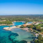 2 Bedroom Nice Home In Sveti Ivan
