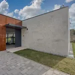 House K2