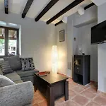 Cozy Holiday Home In Li Njan With Private Pool